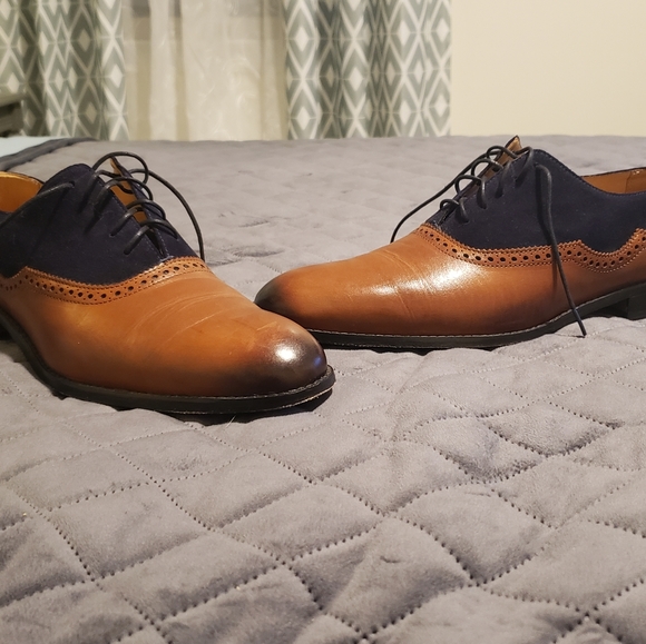Men's shoes worn twice. Wrong US size. - Picture 2 of 3